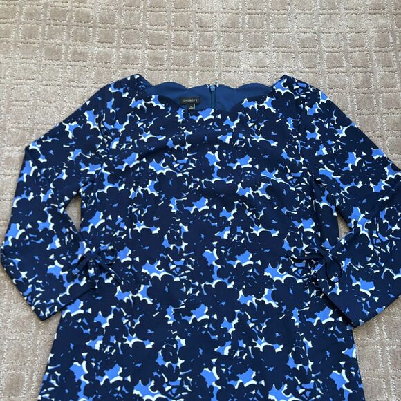 Talbots Floral Shift Dress Women's 10 Navy Blue Scalp Neckline 3/4 Sleeve Crepe - Picture 2 of 9